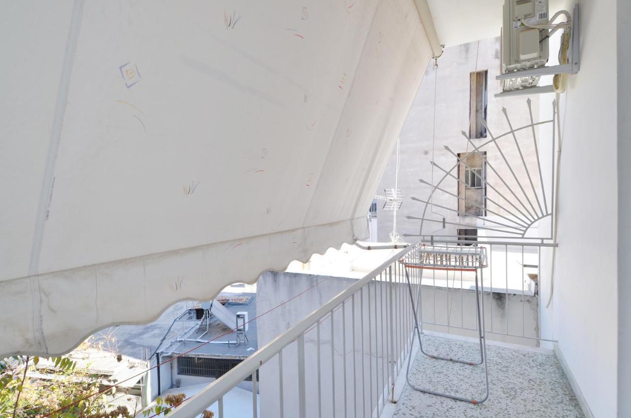 Apartment In The Heart Of Athens Next To Metro Exterior photo